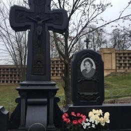 Кресты памятники