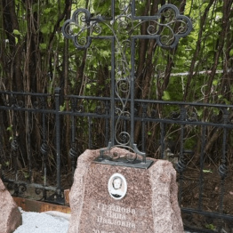 Аксессуары памятники